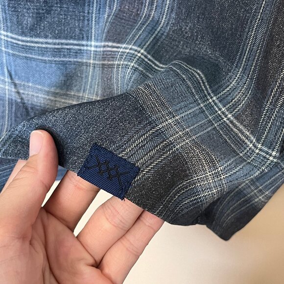 Rhone Plaid Long Sleeve Button Up Shirt - Men's Size M - Picture 4 of 11